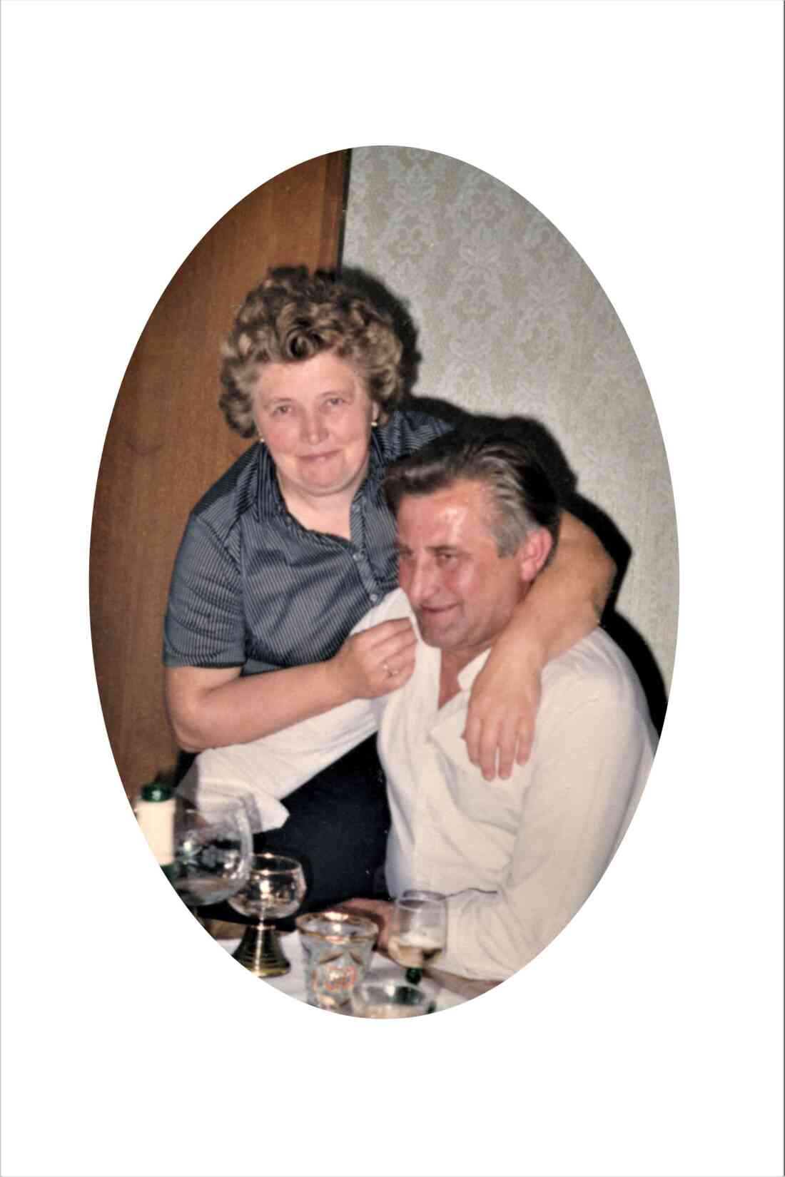 Julianna (geb. Horvath, *1936) und Josef Seper (*1934/+ 1989) - Johann Straußgasse 42