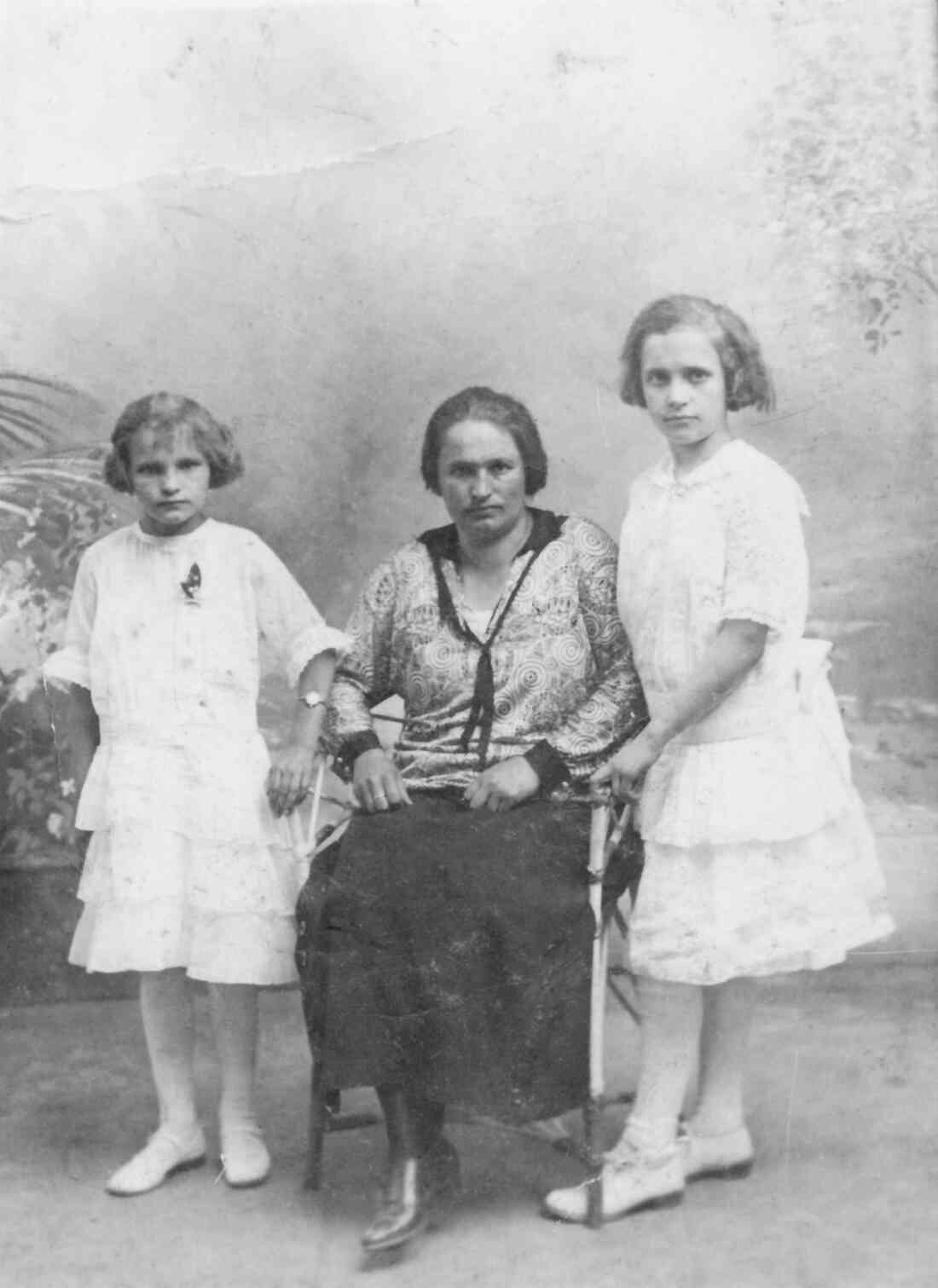 Gärtnerei Hanusch-Graf (Steinamangererstraße 36b): Familienfoto - Portrait