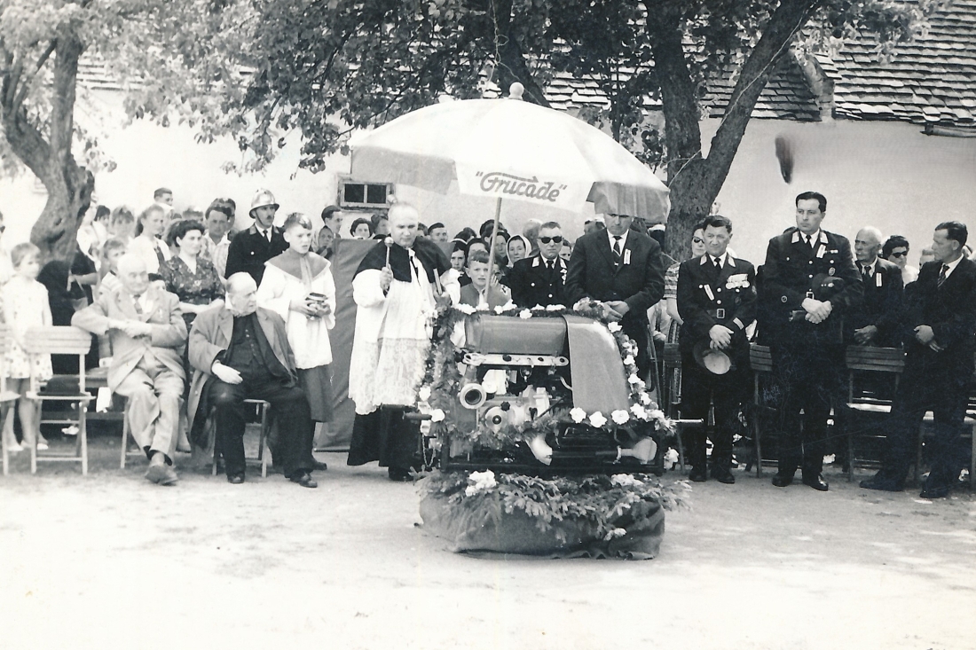 St. Martin: Motorspritzenweihe  der Freiwilligen Feuerwehr (Vörös/Zumpf/Jagenbrein/Wiesler/Schaffer/Klic/Klepits)