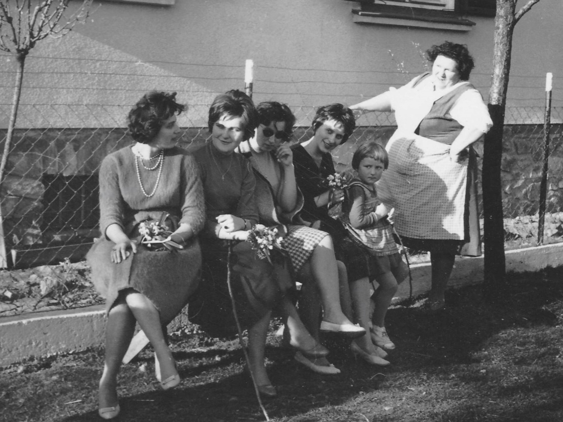 Gruppe von Forum-Mitarbeiterinnen: privater Ausflug nach Willersdorf - Baumgartne/Levonyak/Schabhüttl/Schmaldienst/Schmied/Bürgl/Gutleben/Ritter