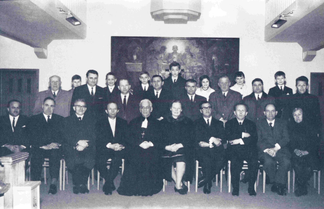 Evang. Pfarre AB: Gruppenbild anlässlich er 16. Evang. Woche 1968 (Schober/Nika/Schranz/Böhm/Sucker/May/Hatvagner/Gamauf/Anetshofer/Urschler/Ochsenhofer/Gabriel/Geschrey/Pleyer/Scherber/Brunner-Szabo/Schuch/Hofmann/Steiner/Brunner/Huber/Ruiter/Buchas)