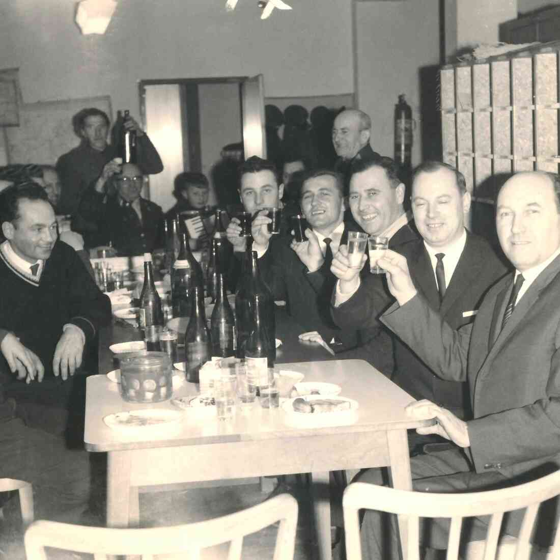 Interne Feier der Postangestellten - Karner/Horvath/Zambo/Renner/Baliko/Majzl/Kurz/Kager/Baumgartner/Toth
