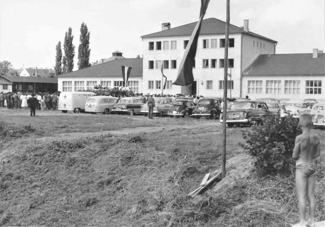 Fahrzeugweihe am Badplatz