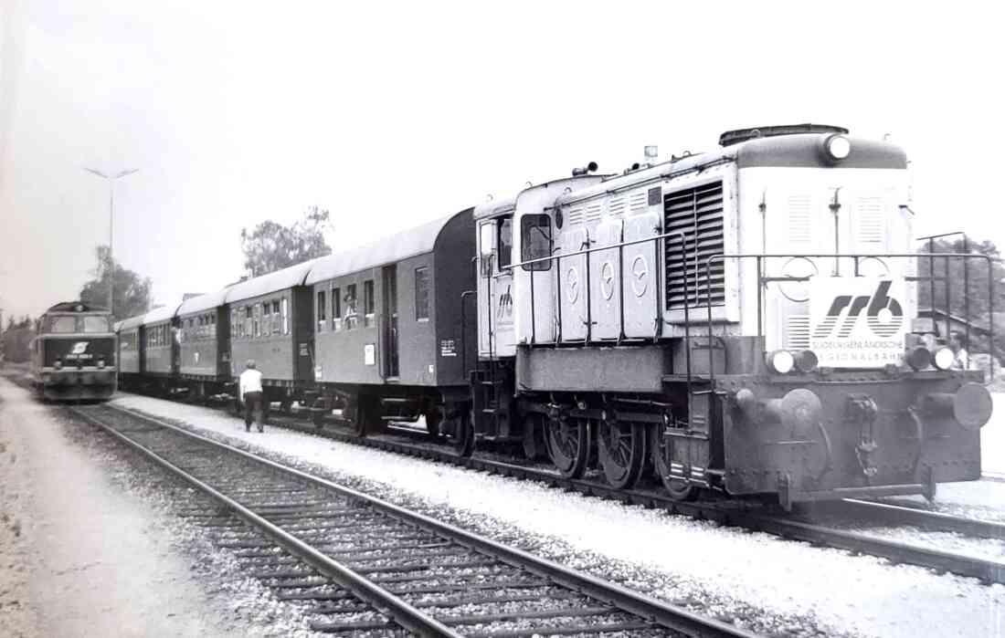 Bahnhof: Zug der "srb" - Südburgenländische Regionalbahn / Geschichte der "srb"