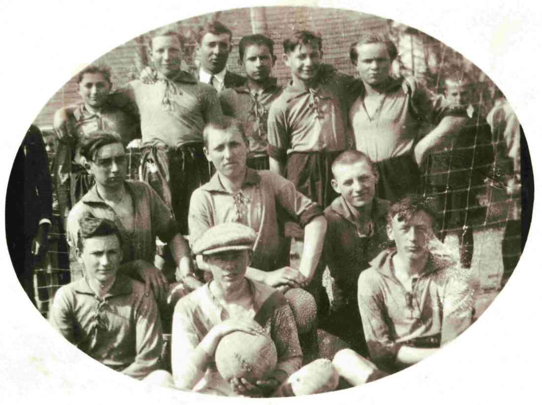 Fußball: Jugendmannschaft des Oberwarter Sportclub (Felsööri Sport Egylet - später SC Oberwart) - Stieber/Seper