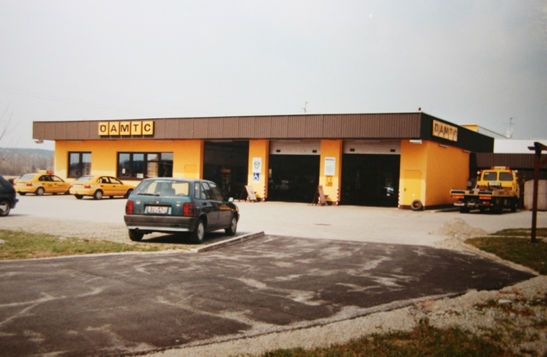 ÖAMTC: Der am 1. April 1986 eröffnete Stützpunkt - Industriestraße 2