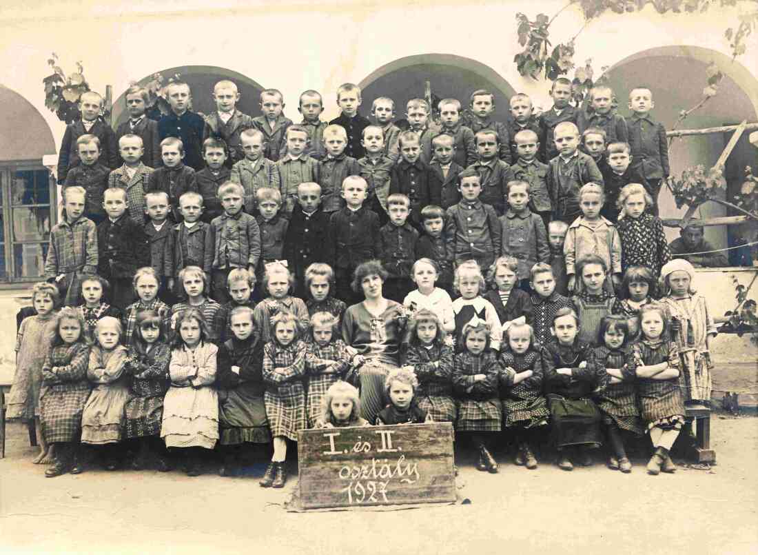 Reformierte Schule: Klassenfoto (Farsky-Sütheö)