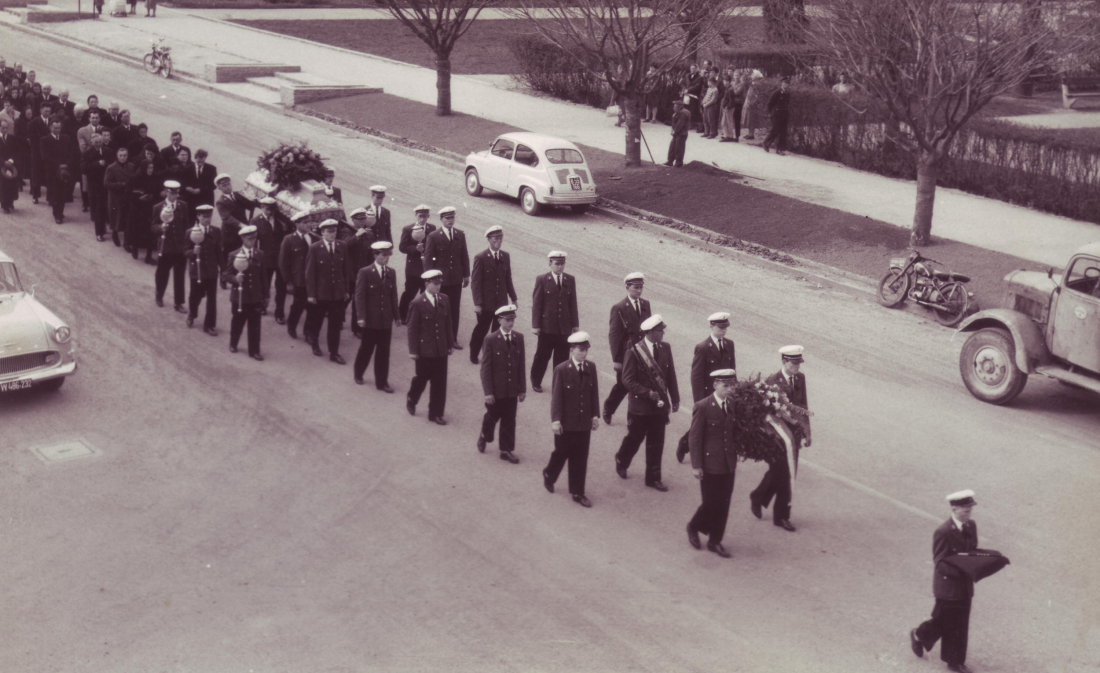 Stadtkapelle Oberwart: Begräbnis des Gründungkapellmeisters Johann Kappel (*1905/+1960) am 12. April 1960