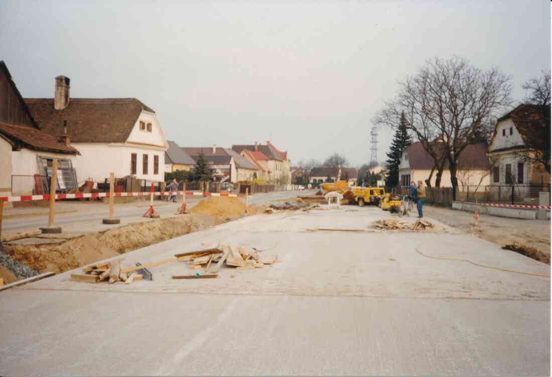 Überbauung und Neugestaltung im Verlauf des Wehoferbaches: Bereich Rosseggergasse Richtung SO