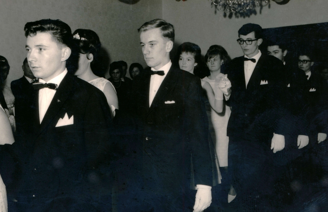 Röm. kath. Pfarre: Jugendball im "Alten Bräuhaus" - Gabriel/Obojkovits/Marosi/Miklos/Lakatos/Asboth/SzaffichZsifkovits