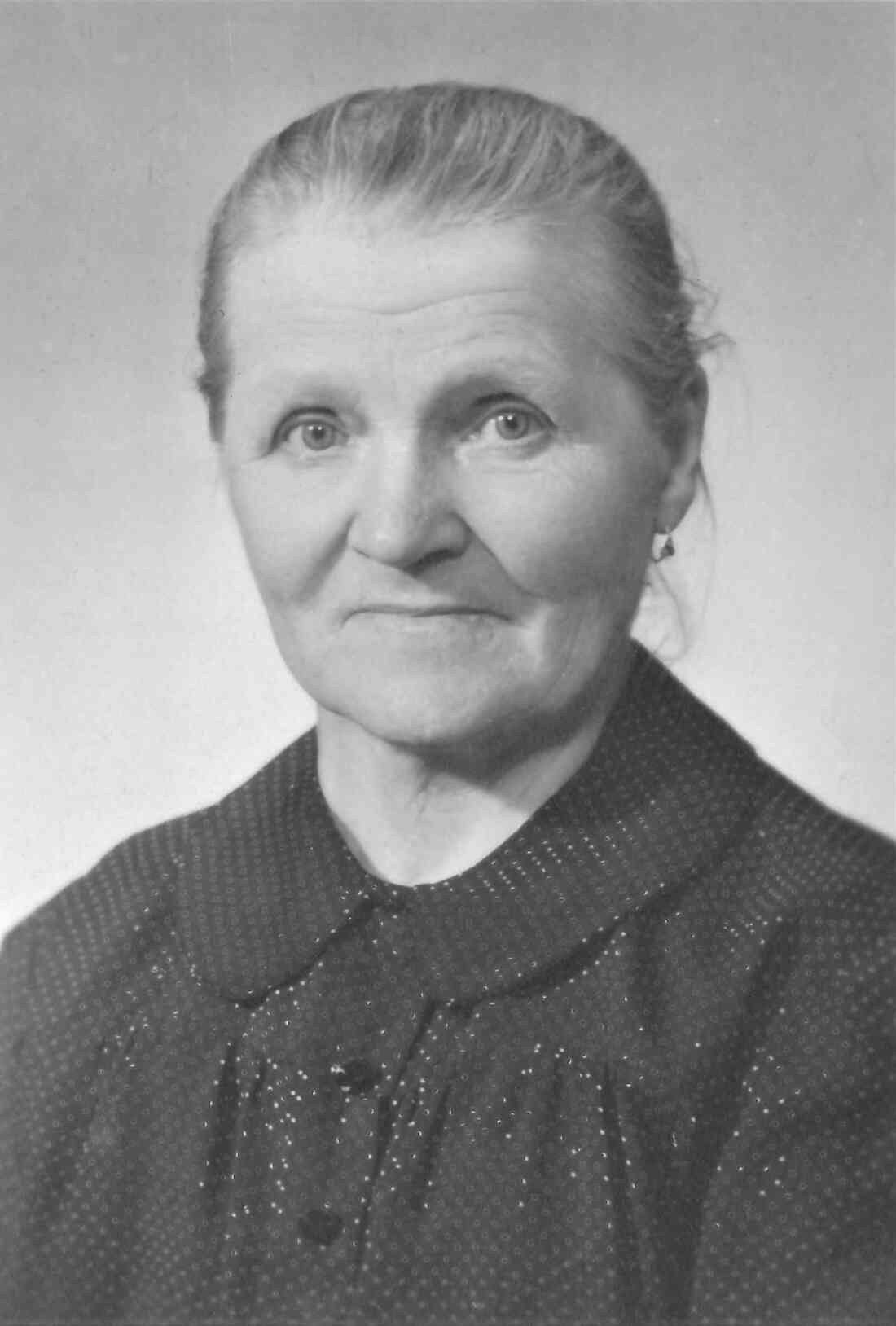 Anna Benkö (geb. Benedek, *1883 / +1974), Oberwart 446 / Konskriptionsnummer 578 / Graf Erdödystraße 75 (39) - Portrait