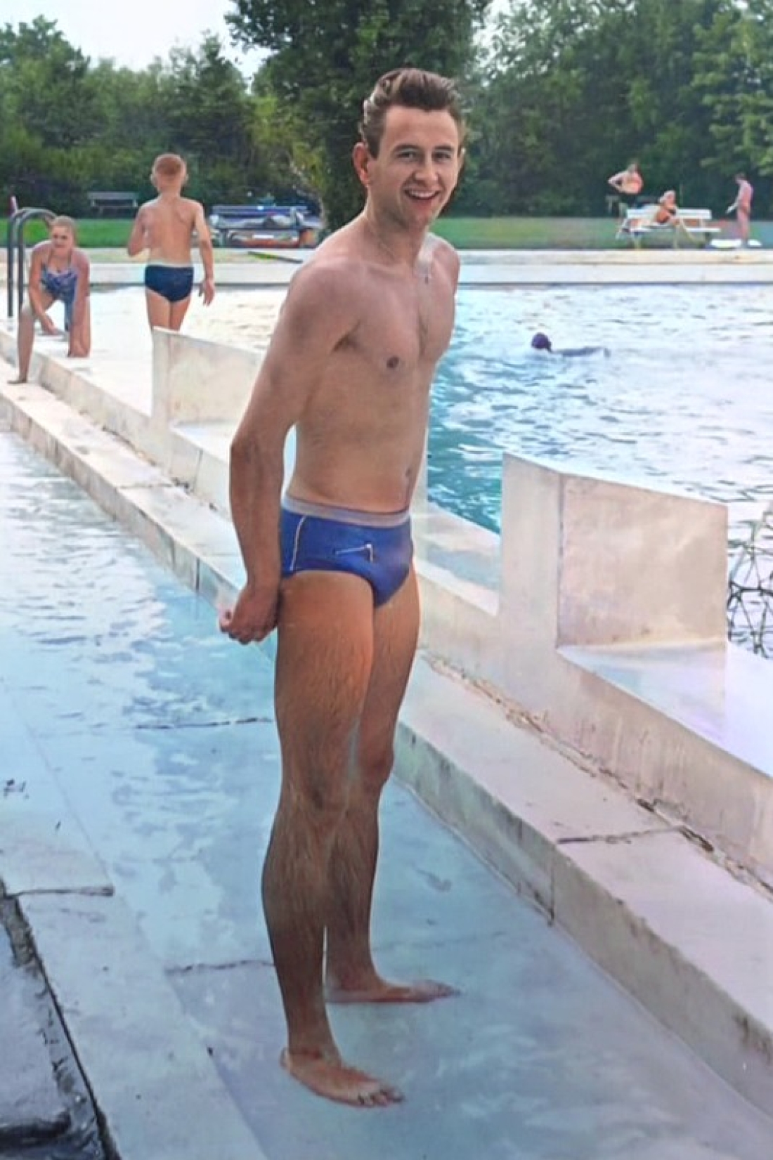 Horst Strauss im Schwimmbad/Freibad