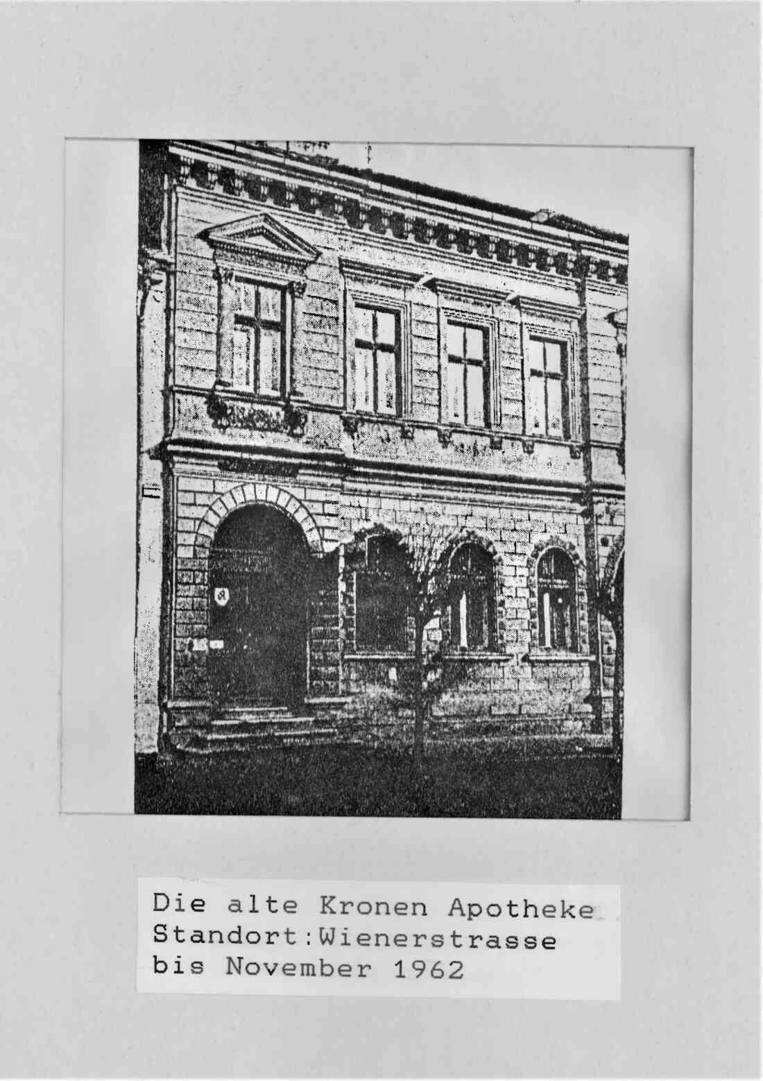Kronen Apotheke - früher "Apotheke zur ungarischen Krone" (Wienerstraße 12)