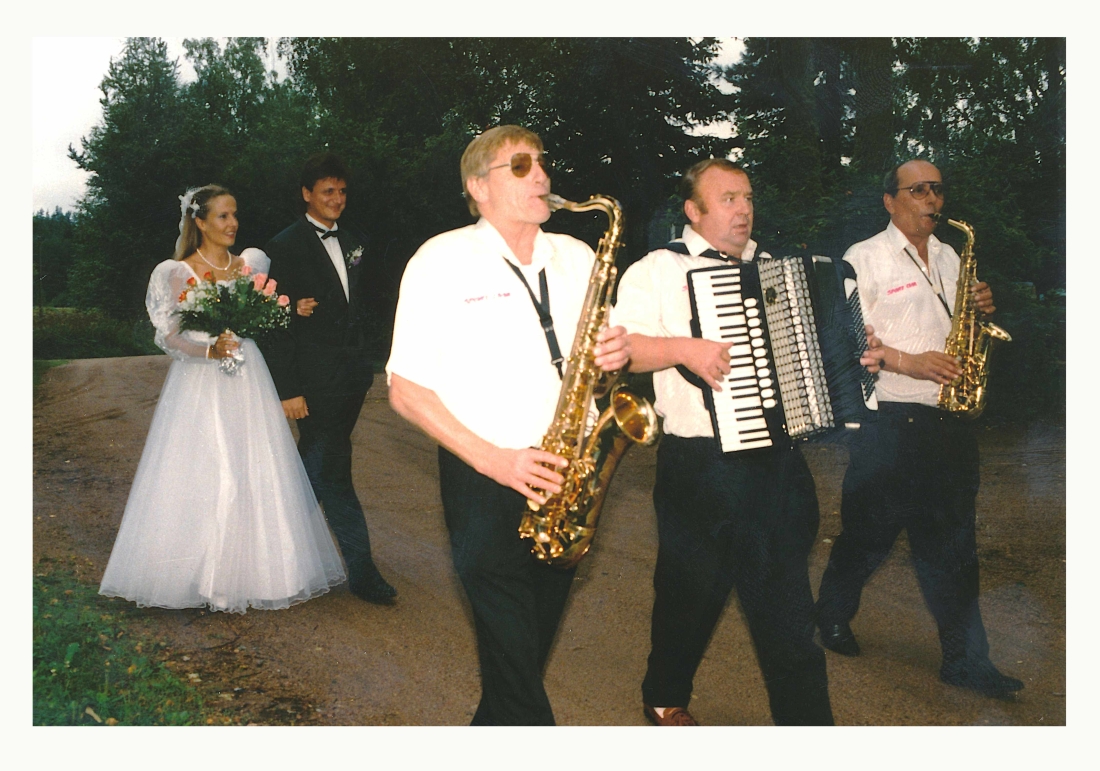 Hochzeit von Katri und Peter Frühmann mit den Sonny Boys in Finnland: bgld. Hochzeitsmusik im Hohen Norden - Benedek/Wertner/Frebel