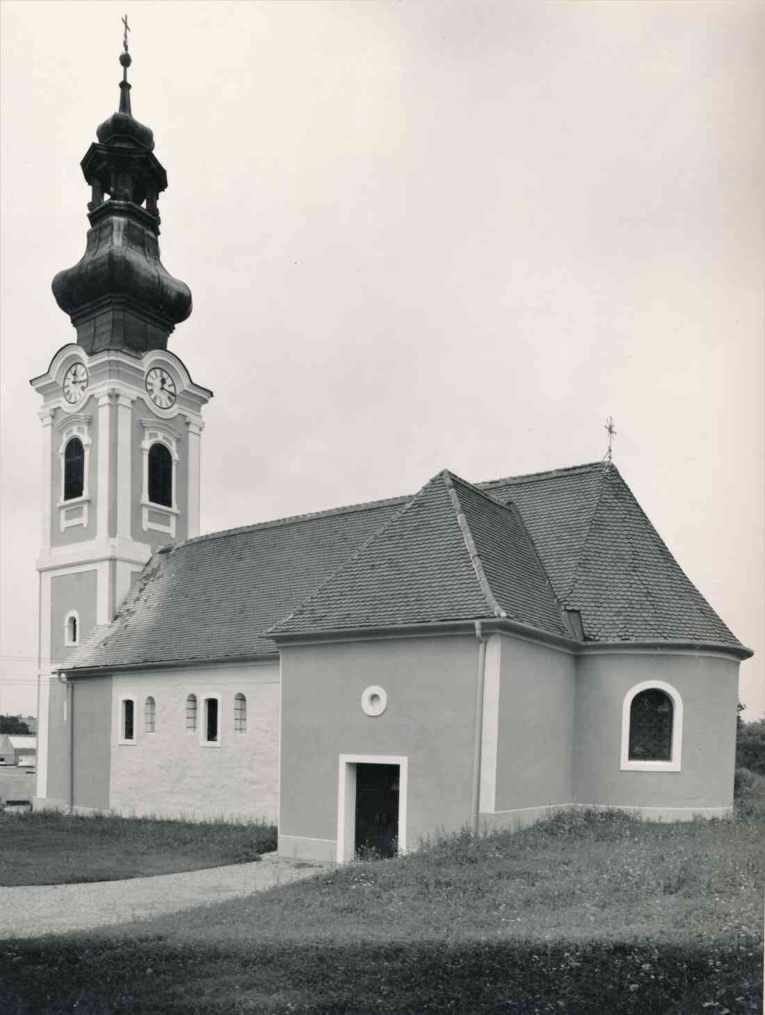 Die röm. kath. Aufbahrungskirche Maria Himmelfahrt