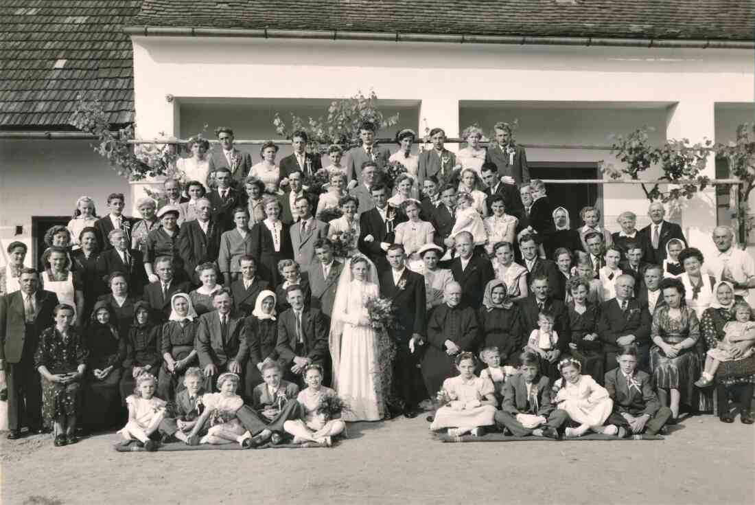 St. Martin: die Hochzeitsgesellschaft der Hochzeit von Anna Guger und Johann Baumgartner