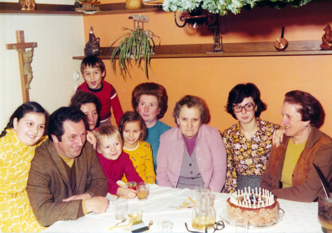 Familientreffen anlässlich des 60. Geburtstags von Irma Graf (geb. Hanusch, *1914/+2000) - Miertl/Langer