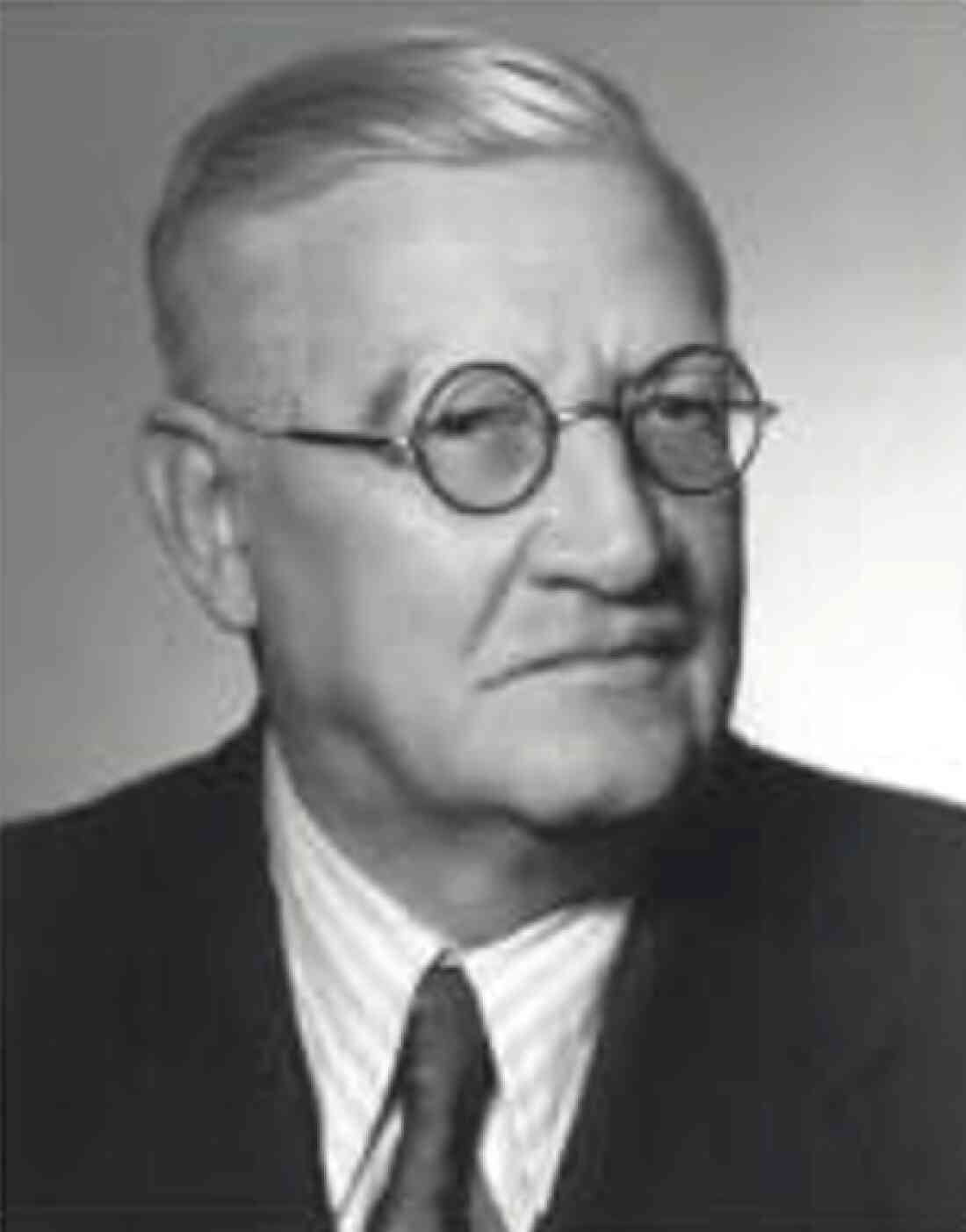 Dir. Hermann Schwartz (*1885/+1971) - Portrait