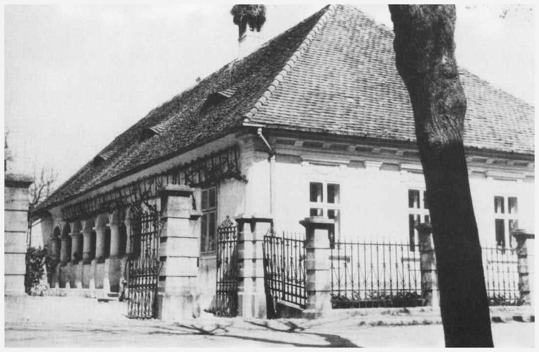 Evang. Pfarrhaus mit Arkaden