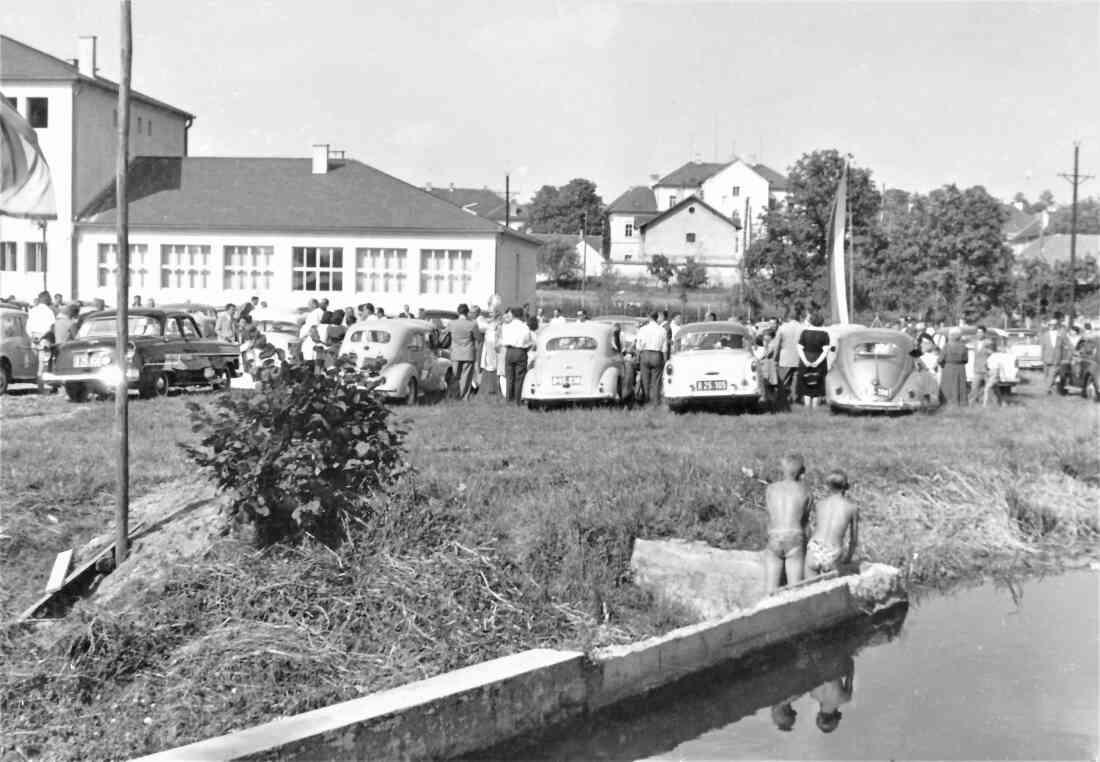 Fahrzeugweihe am Badplatz