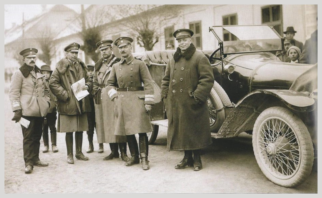 Österreichischen Truppen beenden die Episode des "Freischärlerstaats" Leithabanat (Lajtabánság ung. oder Leitha-Banschaft) nach dem I. Weltkrieg: Soldaten im Rang von Offizieren des Österreichischen Bundesheeres in Oberwart anlässlich der Eingliederung des Burgenlandes in die Republik Österreich