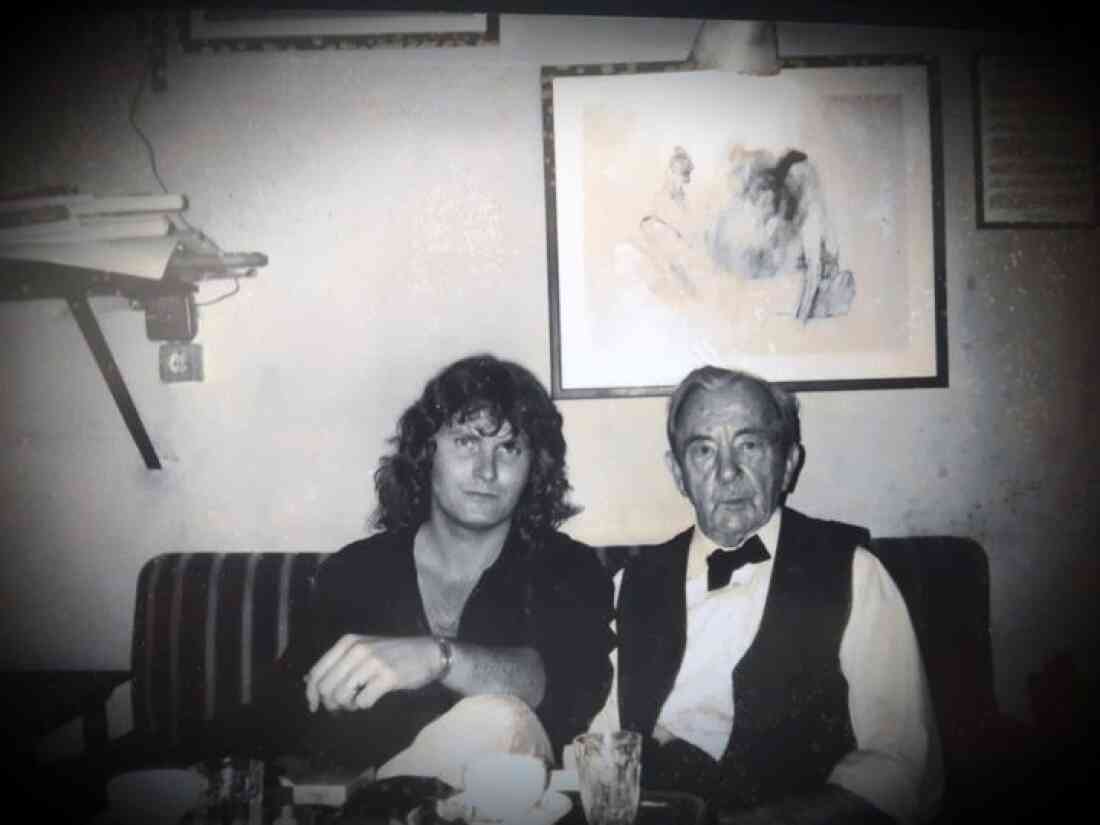 Silvester 1995: Dieter Imre mit dem Chef persönlich im Café Hawelka (Dorotheergasse 6, 1010 Wien)