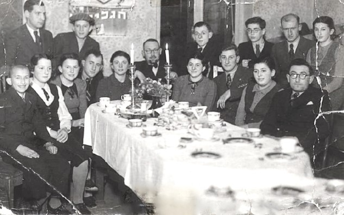 Jüdisches Fest - zentral zwischen den Kerzen Michael Rosenberg (*1904)
