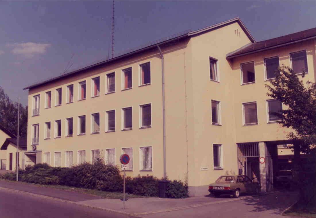 Amtsgebäude: Polizeiinspektion (ehem. Gendarmeriegebäude) als Teil der Bundesamtsgebäude / Zentralamtsgebäude - Bahnhofstraße 4