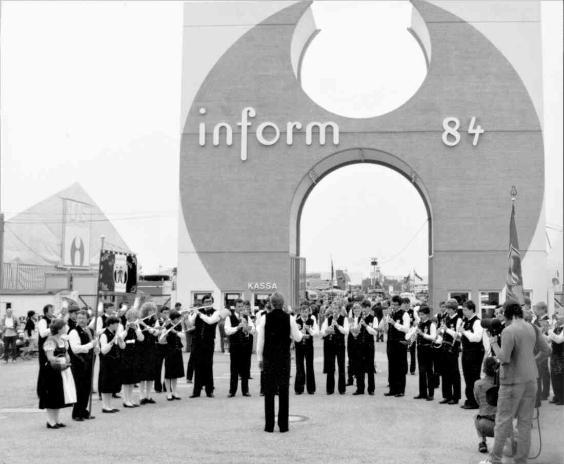 Inform 1984: Platzkonzert der Stadtkapelle