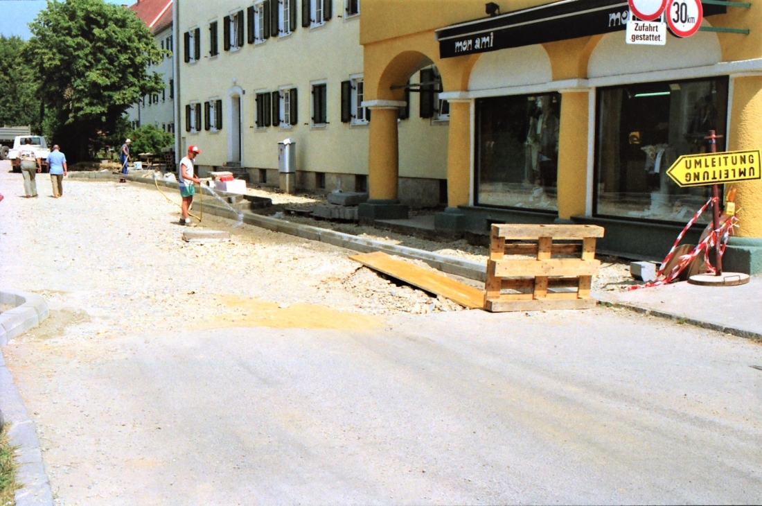 Neugestaltung der Straße in der Südtiroler-Siedlung