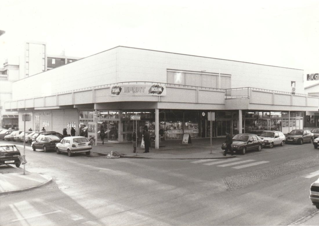 Gebäude des KGM (Konsum) - Marktes, später COOP - dann Spar Markt (Wienerstraße 13)
