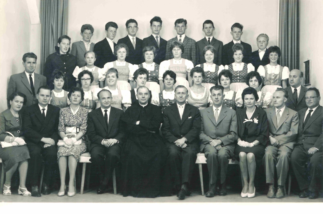 Hauptschule: Abschlussklasse 1959/1960 - Schuch/Oswald/Pahr/Gyenge/Heint/Fischer/Trimmel/Bundschuh/Hasler/Kelemen/Beza/Toth