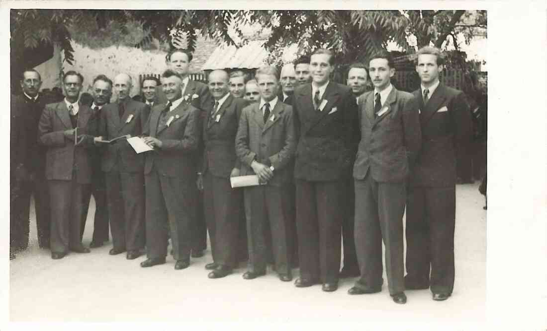 Oberwarter Männergesangverein beim Jubiläumsfest 20 Jahre Gesangverein Moschendorf am 29. Mai 1949 - Balazs/Zimmermann/Samer/Lang/Schober/Adorjan/Höller/Kirnbauer/Hadrawa/Sterniczky/Riegler