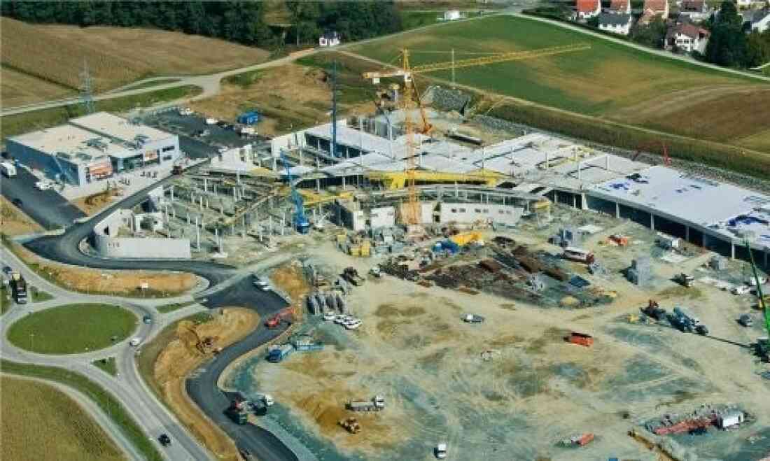 EO: Einkaufszentrum Oberwart (Europastraße 1)